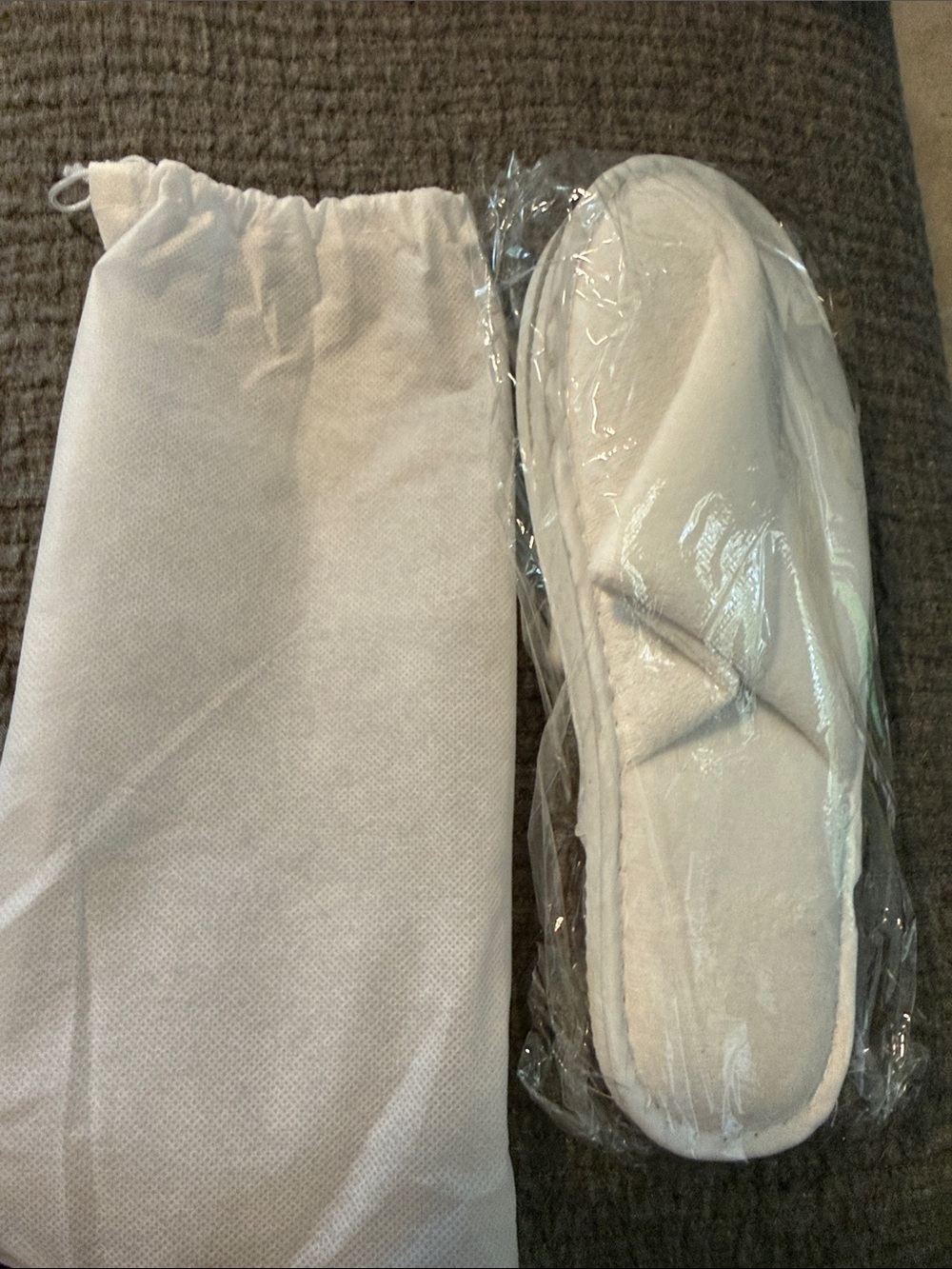 Women’s White Spa Slippers - Soft Disposable Slip-On